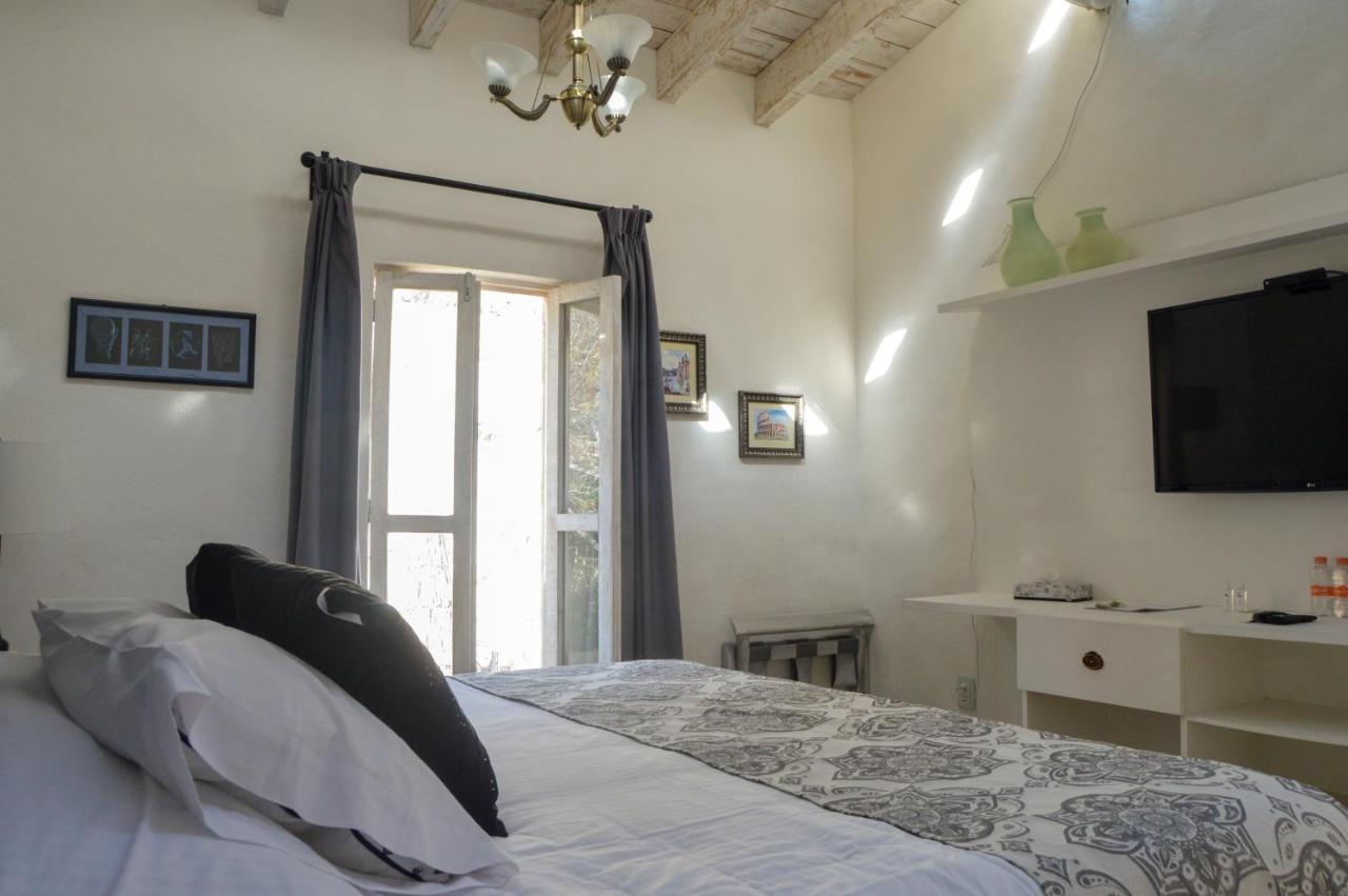 Hotel De Piedra Бернал Екстериор снимка