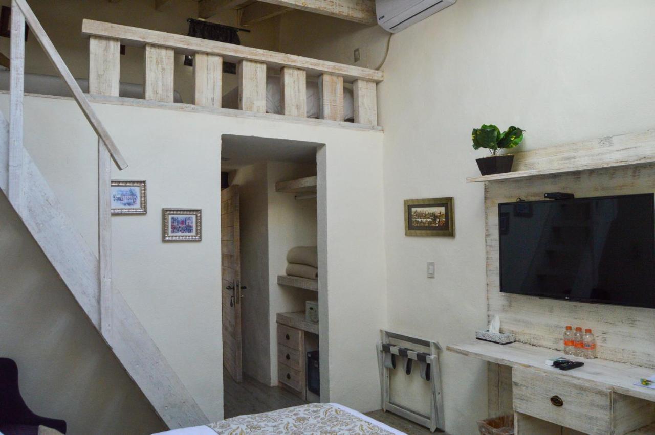 Hotel De Piedra Бернал Екстериор снимка