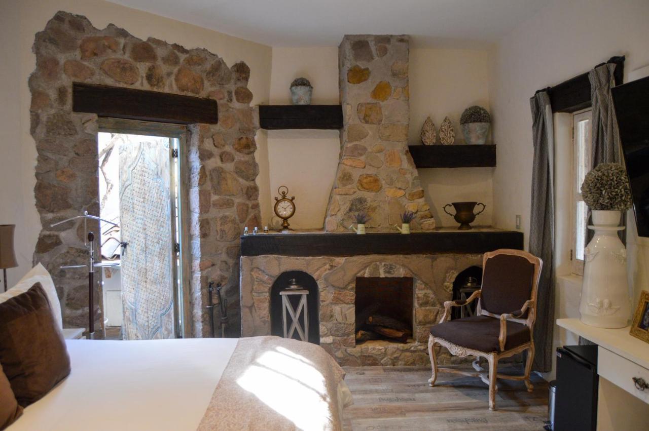 Hotel De Piedra Бернал Екстериор снимка